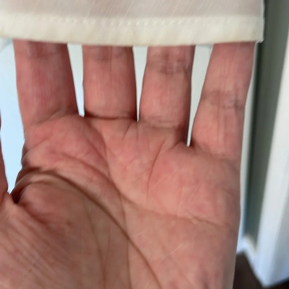 Cloth & Stone Anthropologie Bell Sleeve White Blouse Size XS Measures Oversized - Picture 8 of 8